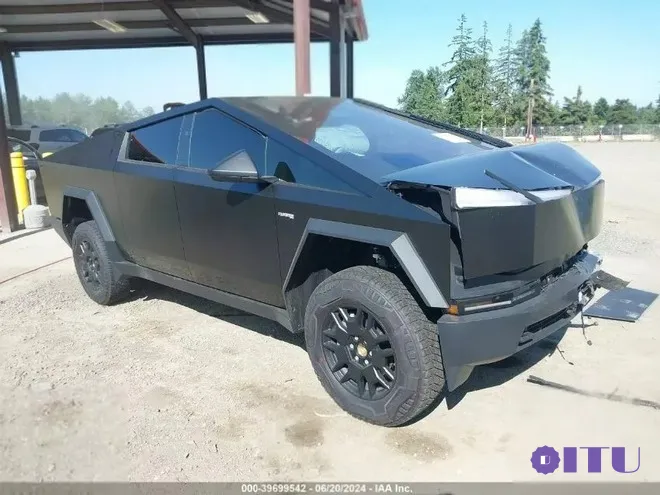 Buying a used Tesla Cybertruck: Potential risk or bargain opportunity?- Photo 9.