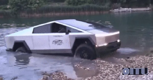 Tesla Cybertruck stuck in a small lake, Elon Musk loses points because of virtual statement